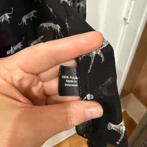 Lane Bryant Black & White with Cheetahs Animal Print Sheer Blouse 26/28 EUC - Picture 6 of 9